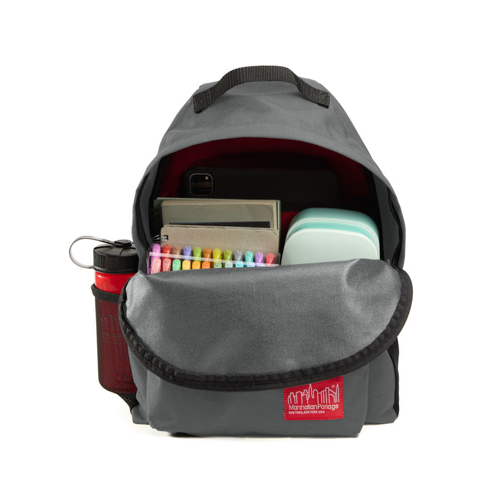 Manhattan Portage Big Apple Backpak (MD) Ver.2 Grey inside with books and water bottle
