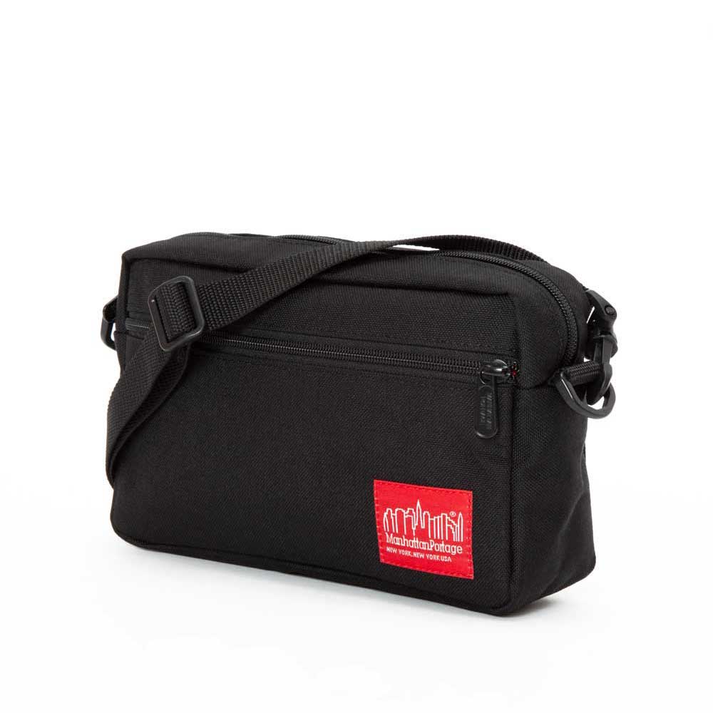 Jogger (L) JPN – Manhattan Portage