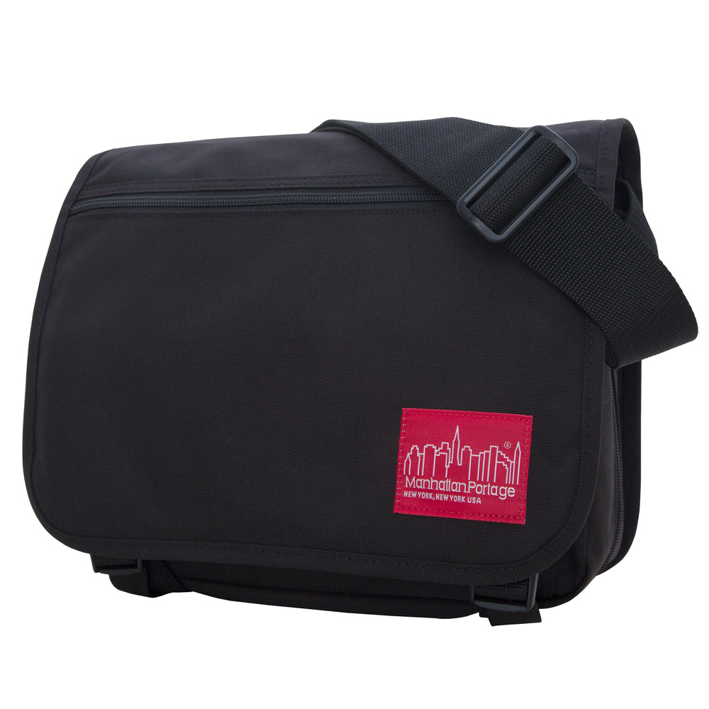 Manhattan Portage Europa (SM) With Back Zipper and Compartments