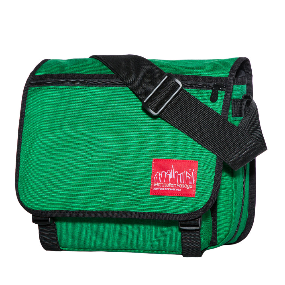 Manhattan Portage Europa (SM) With Back Zipper and Compartments Green