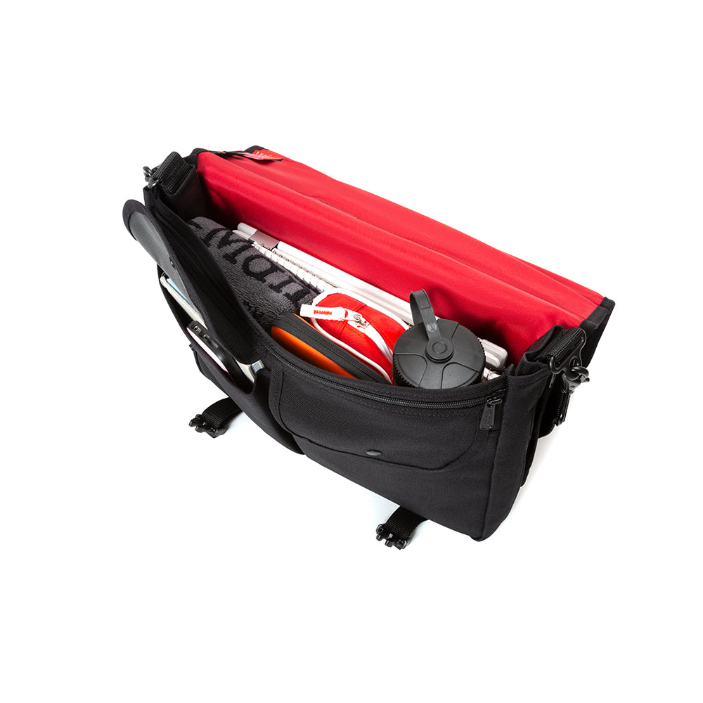 Manhattan Portage The Wallstreeter With Back Zipper