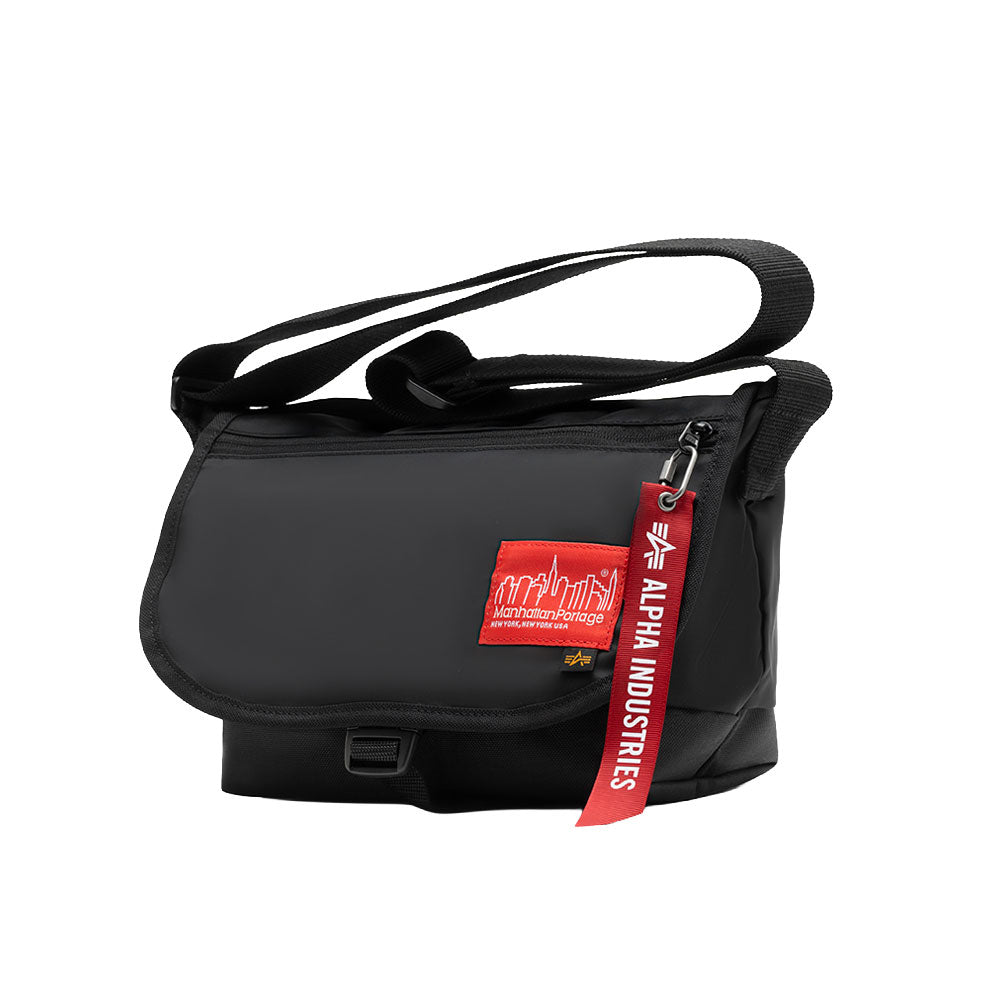 Manhattan Portage Nylon Messenger Bag JR (SM) ALPHA INDUSTRIES black angle