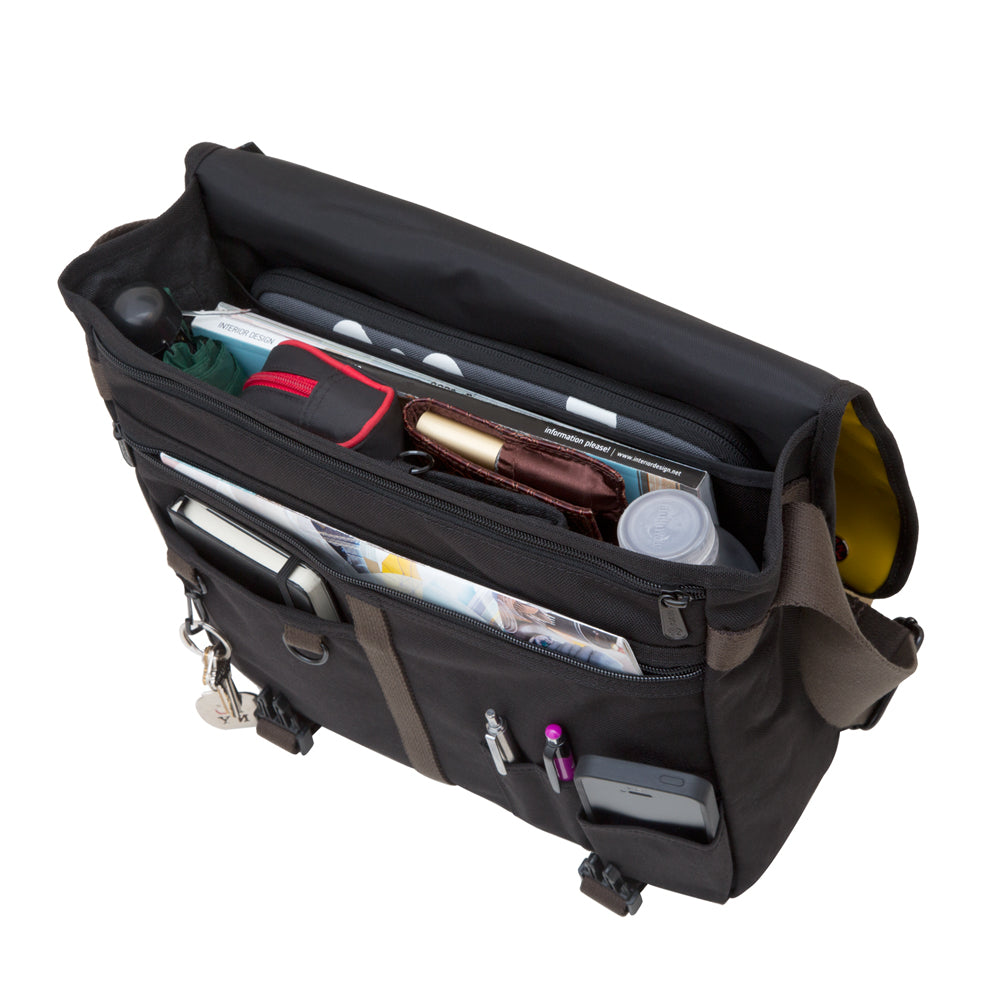 Manhattan Portage Metropolitan Enamel DJ Bag (M)