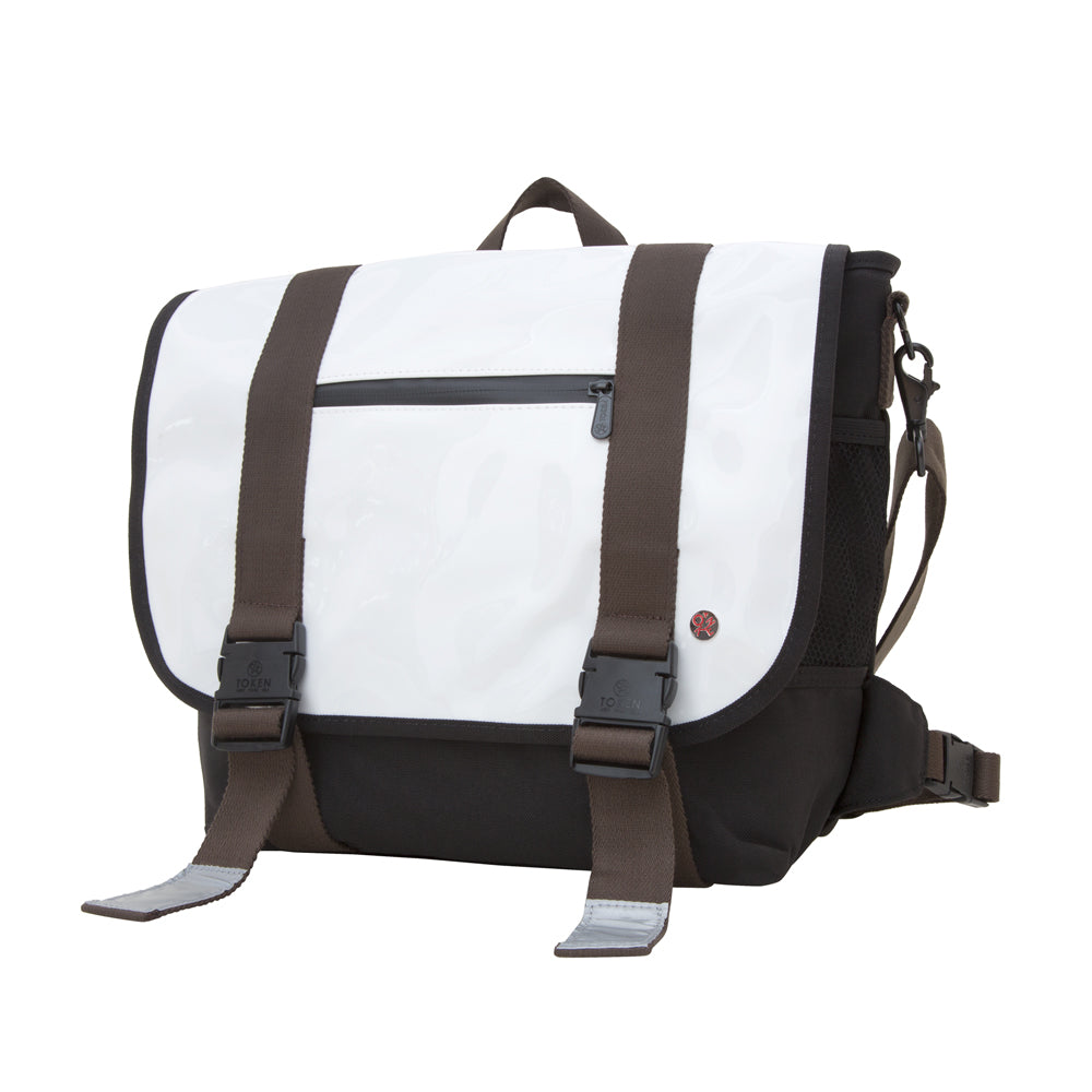 Manhattan Portage Lorimer Enamel Messenger Bag (M) White