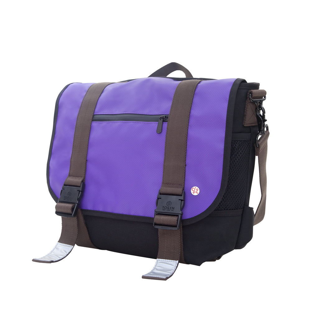 Token Lorimer Matt Vinyl Messenger Bag(M) purple angle