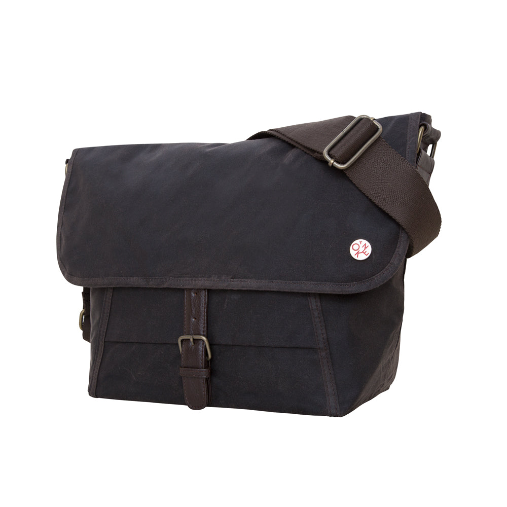 Manhattan Portage Waxed Lincoln Messenger (S) Dark Brown